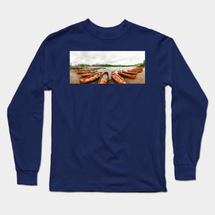 Derwentwater, Panorama, Keswick, Cumbria, UK Long Sleeve T-Shirt